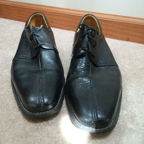 Shoes - Picture 2 of 3